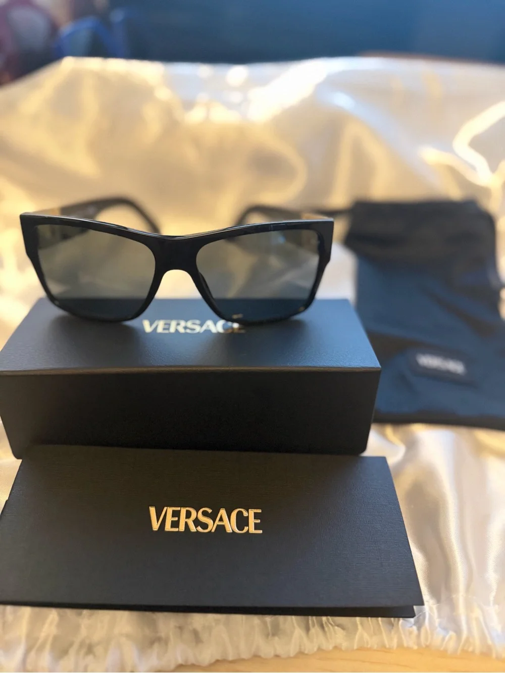 Versace VE4296 Black Oversized Sunglasses GB1/87 + Box & Accessories
